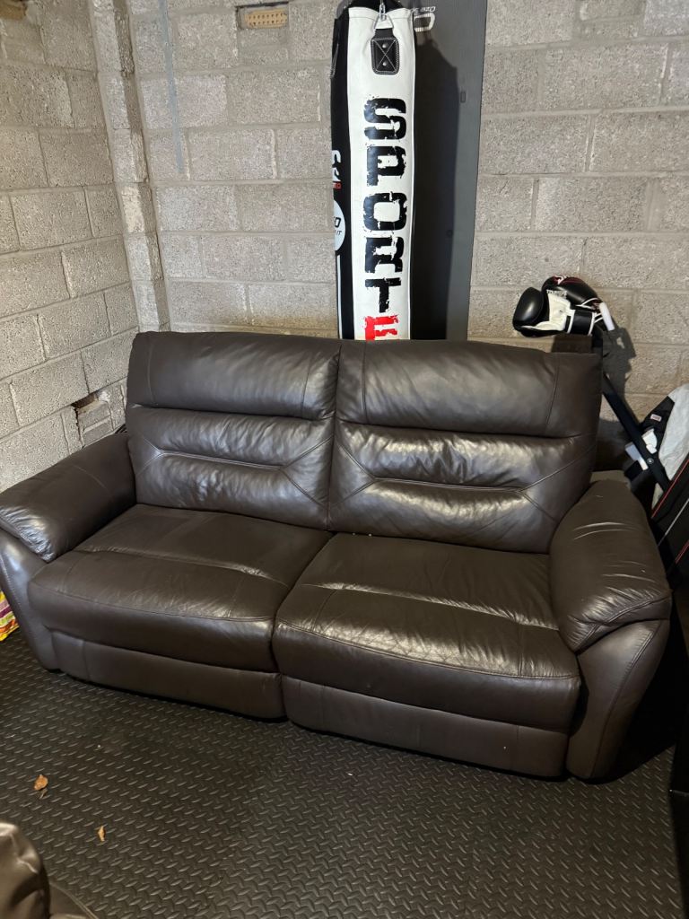 Dark brown leather sofas 