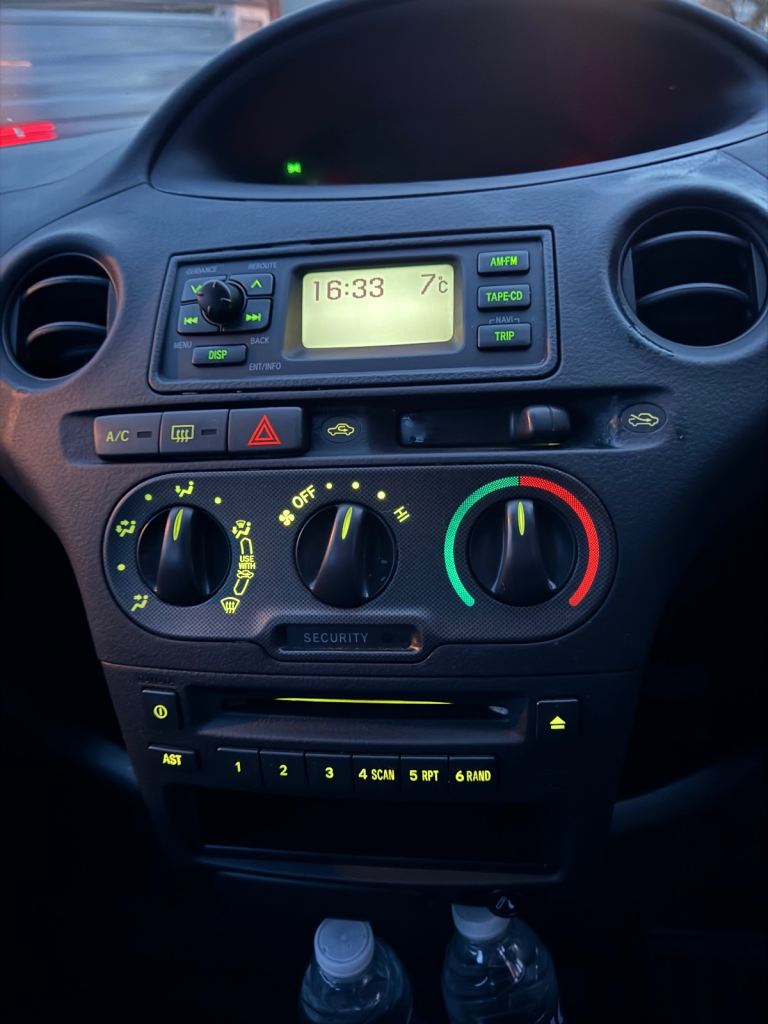 Toyota, YARIS, Hatchback, 2005, Manual, 1298 (cc), 5 doors