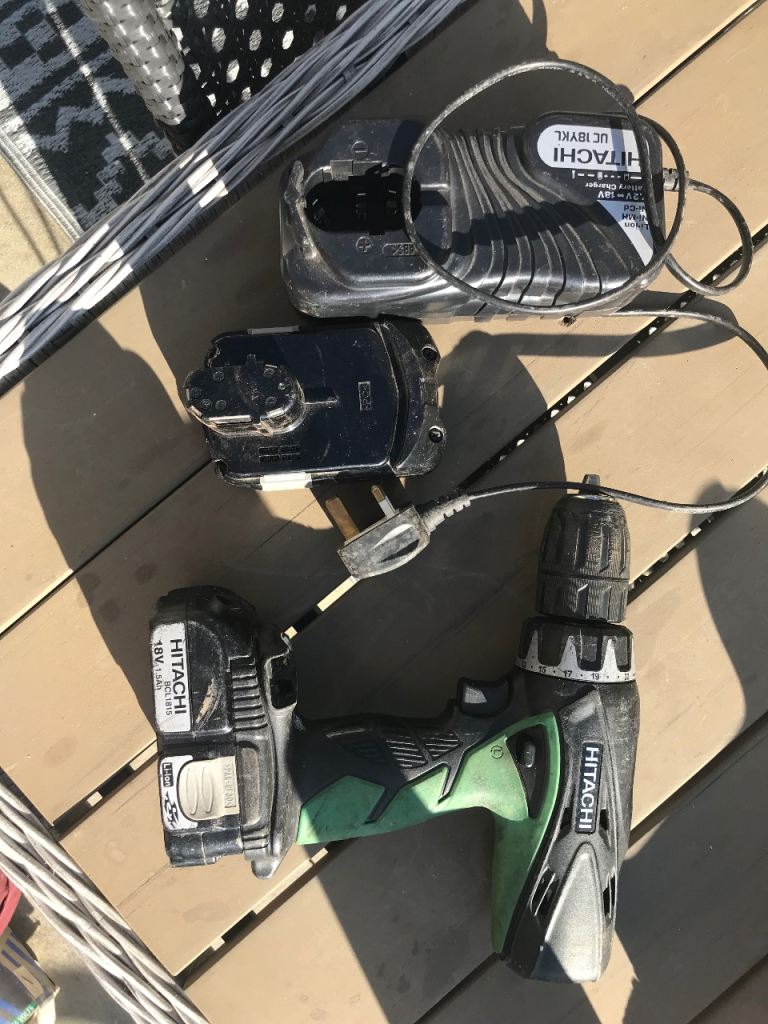 Hitachi 18V Cordless Drill with Battery and Charger – Good Condition