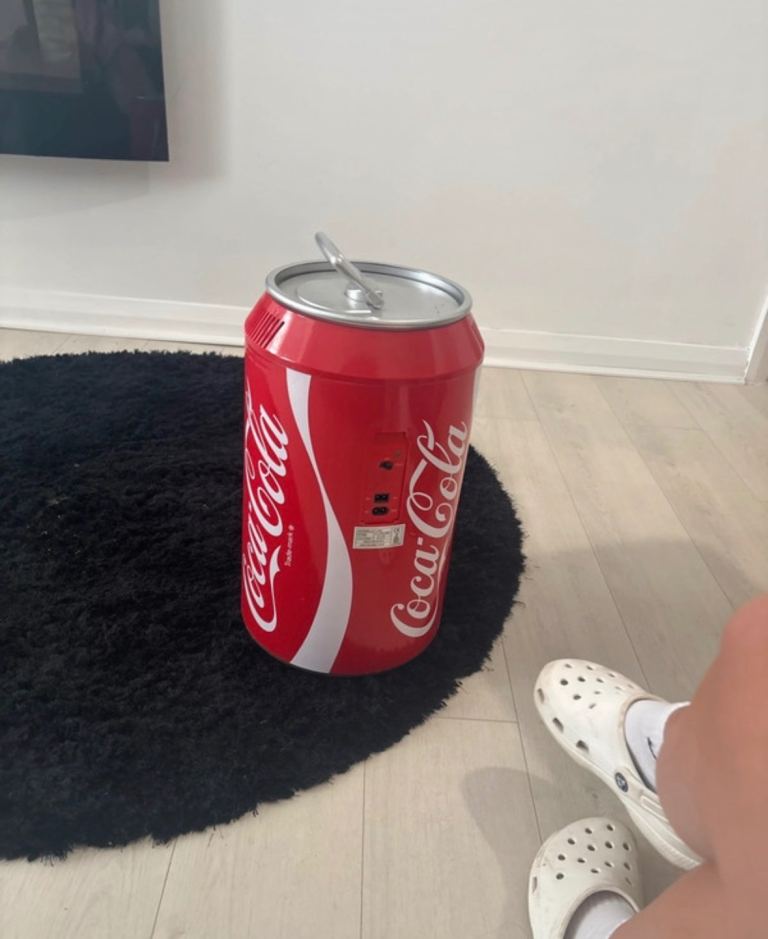 coco cola mini fridge 
