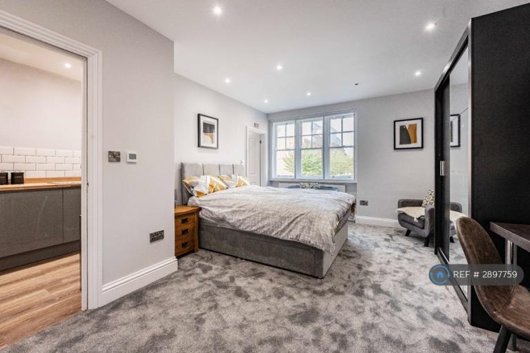Studio flat in St. Stephens Road, Norwich, NR1 (#2897759)