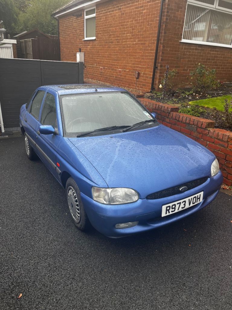 Ford, ESCORT, Hatchback, 1998, Manual, 1597 (cc), 5 doors