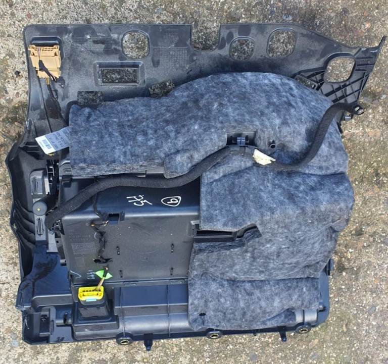 Audi A5 Glove Box 2009