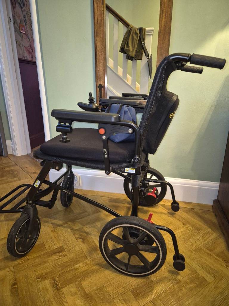 eFOLDi Power Chair – As Good As New, Black