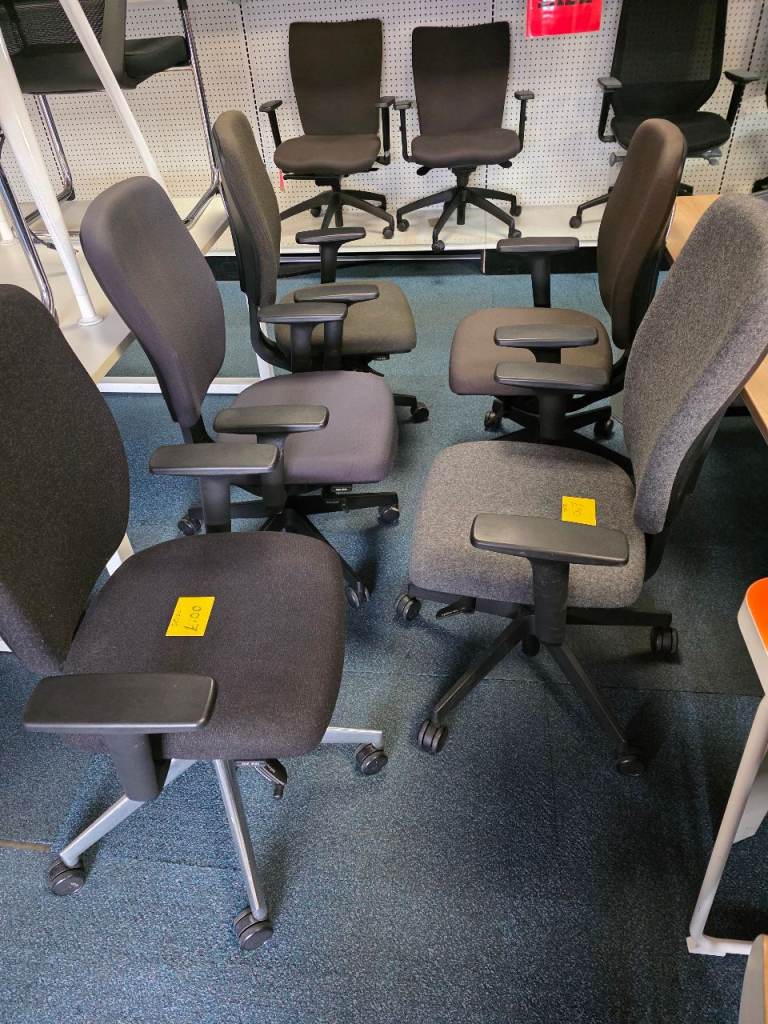 office chairs - Senator branded operator task chair swivel chair ergonomic