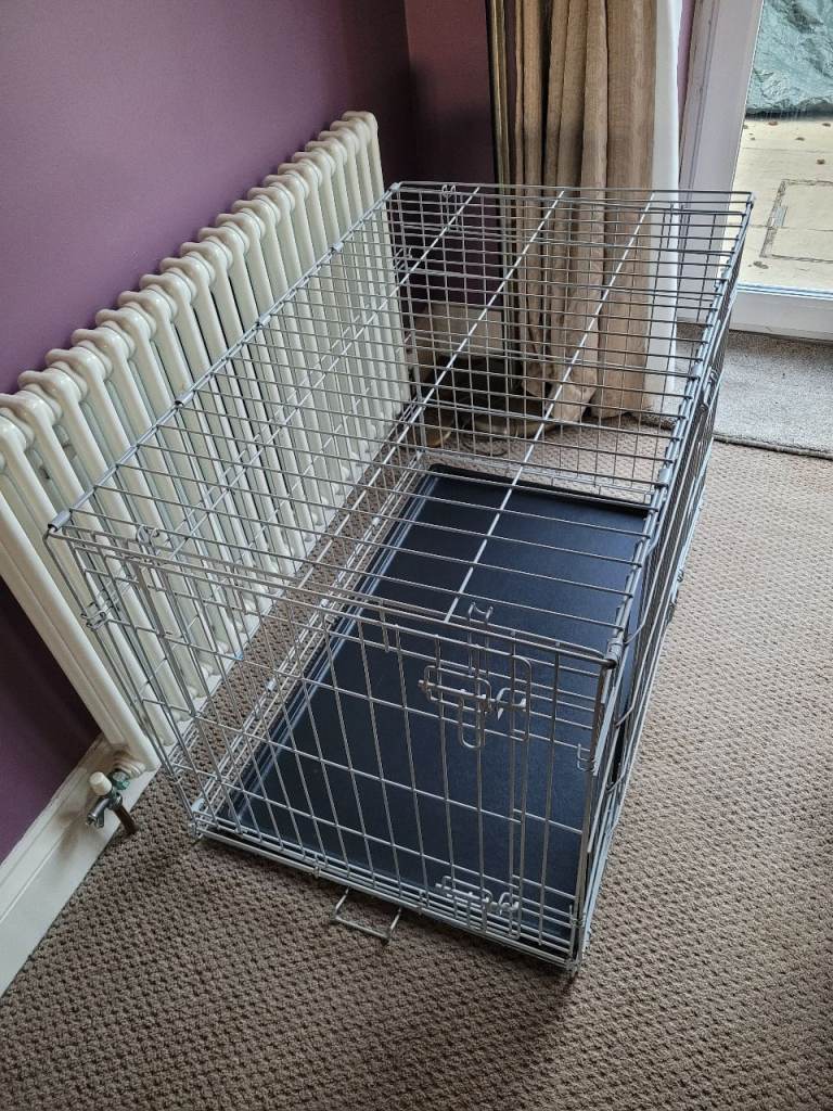 Medium size dog crate