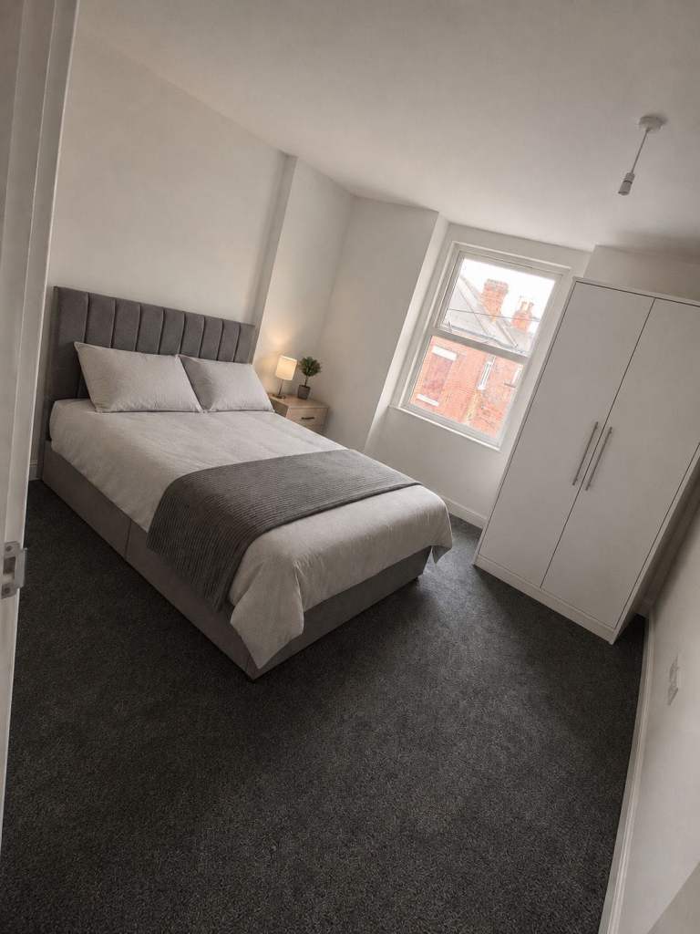 Double room available to rent Sherwood 