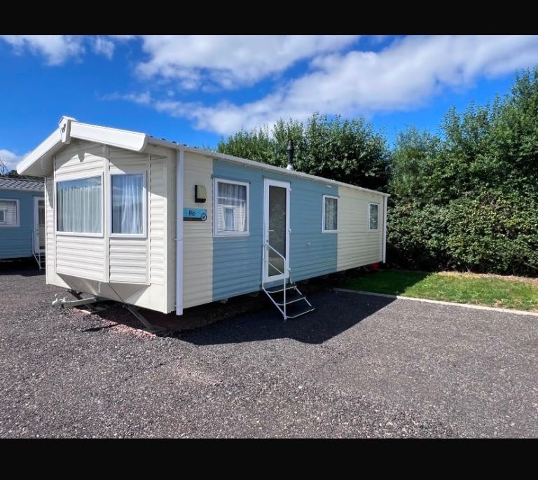 Mobile home property to rent with parking 