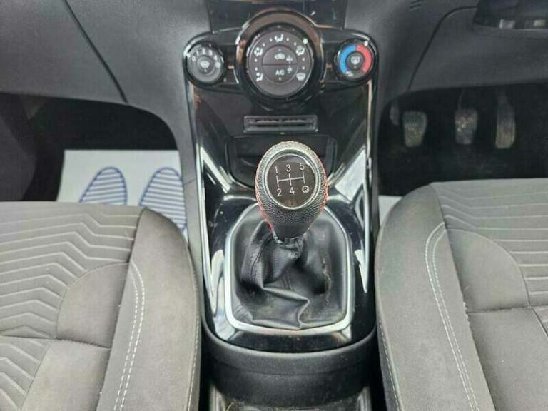 2015 Ford Fiesta 1.25 Zetec Euro 6 3dr HATCHBACK Petrol Manual