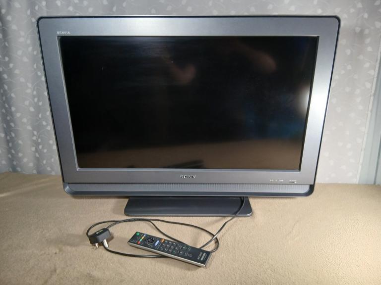 Sony Bravia KDL-32U400 2008 Fully Working & Remote - Perfect for Christmas!