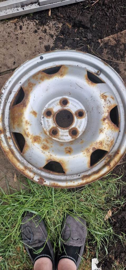 VW transporter 17 inch wheel 