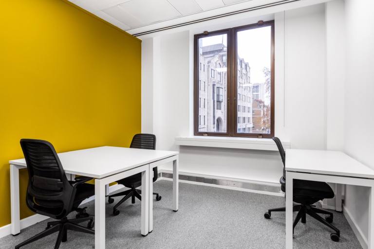 London - W1J 6BD \ Fully Furnished Small Office for Rent