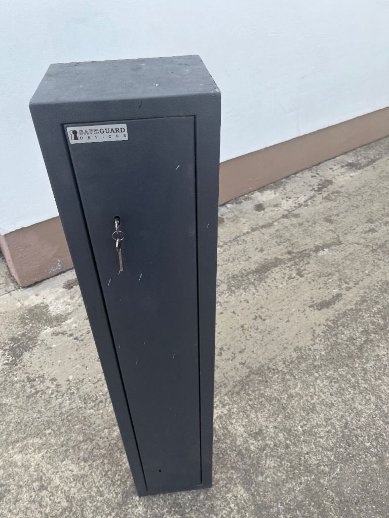 Gun box locker 
