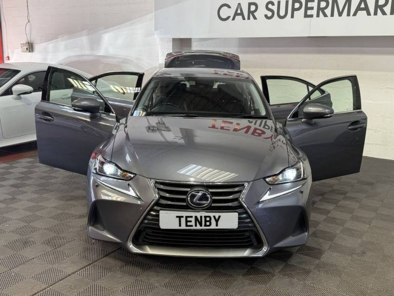 2018 Lexus IS 300h Executive Edition 4dr CVT Auto SALOON PETROL/ELECTRIC Automatic