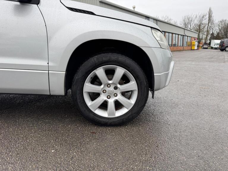 SUZUKI GRAND VITARA 2.4 VVT SZ5 4WD Euro 5 5dr 2011