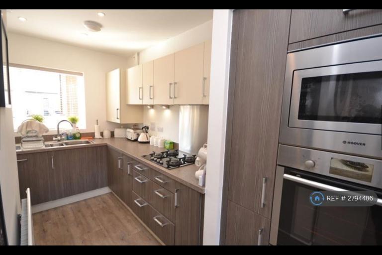 4 bedroom house in Marquess Drive, Bletchley, Milton Keynes, MK2 (4 bed) (#2794486)