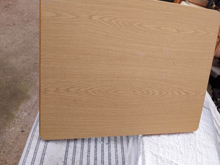 Caravan pole mount table 