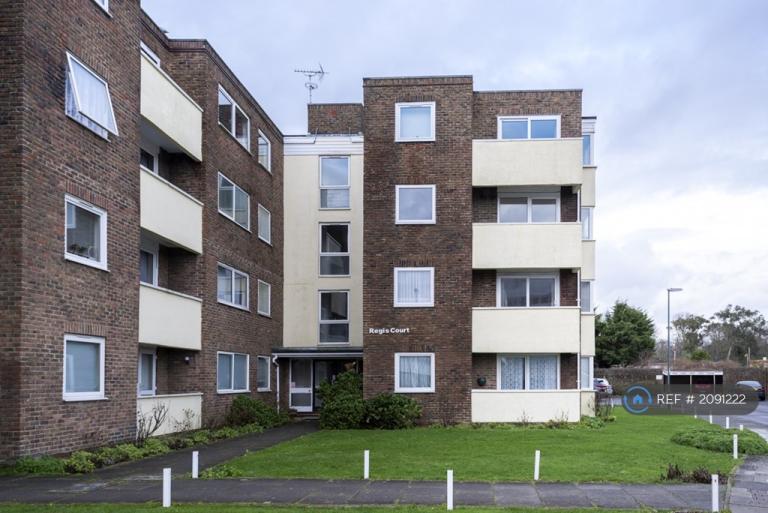 2 bedroom flat in High Street, Bognor Regis, PO21 (2 bed) (#2091222)