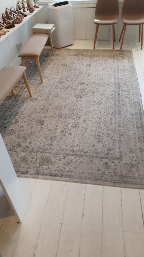 Large Grey Patterned Rug – Zara Home Good Condition