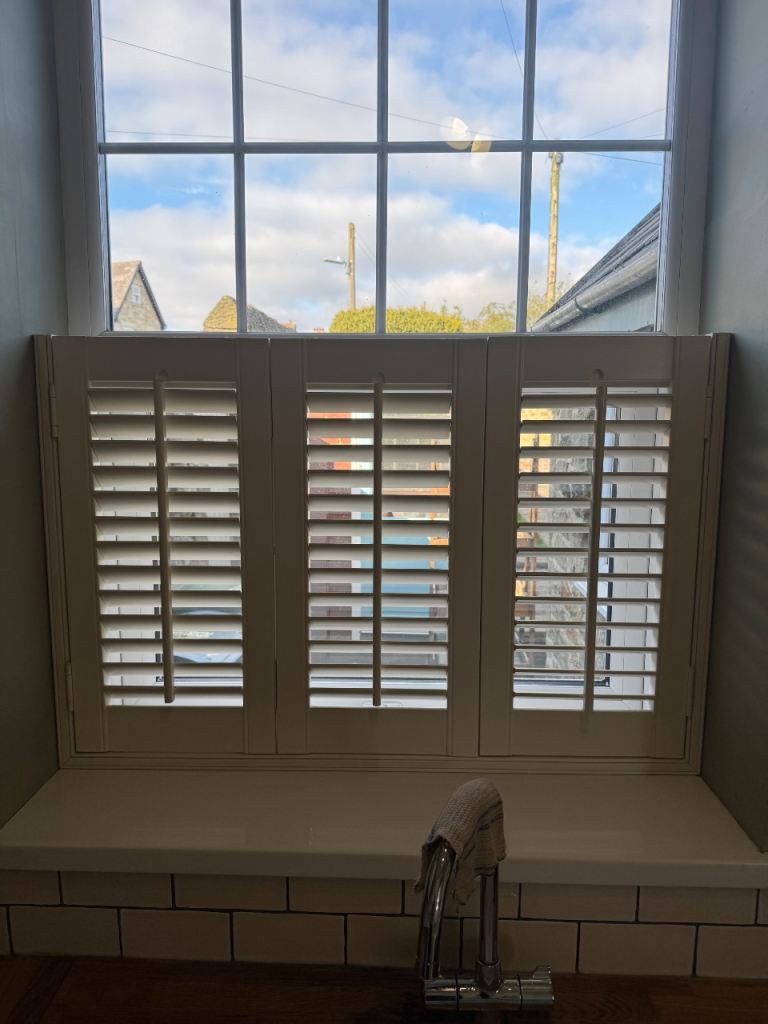 Wood window shutter - 101.5cm wide - 67.5cm high