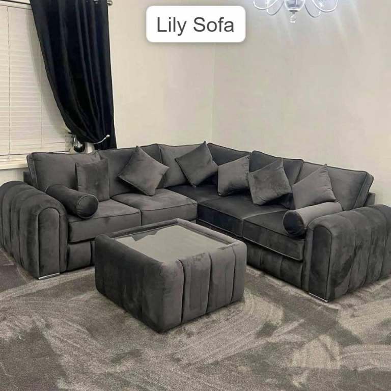 👉 Dark Grey Velvet L Shape Corner Sofa with Coffee Table – Lily Style, Like New, Delivery Available