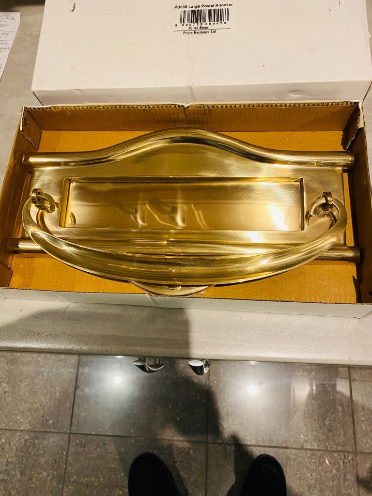 LARGE CLASSIC SOLID POLISHED BRASS POSTAL KNOCKER