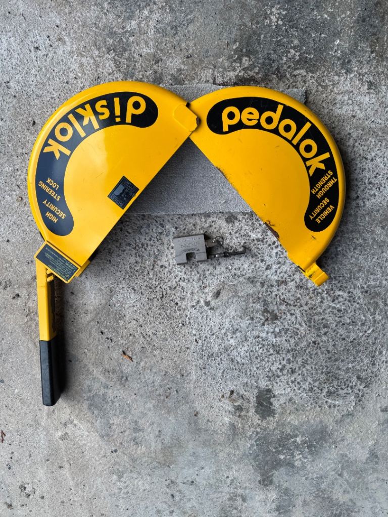 Car steering wheel lock