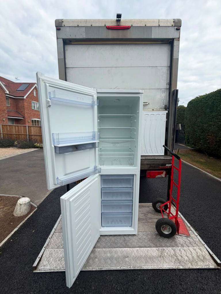  Freestanding Fridge Freezer with Water Dispenser – Free Delivery 