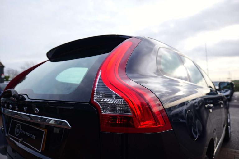 2016 Volvo XC60 2.4 XC60 SE Luxury Nav D5 AWD 4WD 5dr SUV Diesel Manual