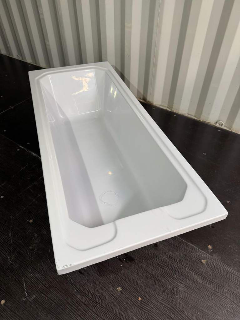 Traditional Single Ended Bath