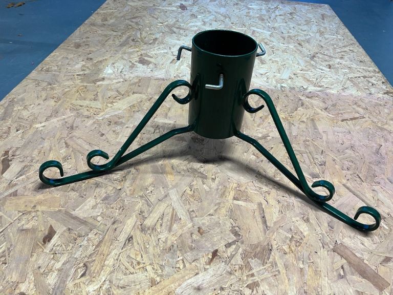 Heavy duty Christmas tree stand