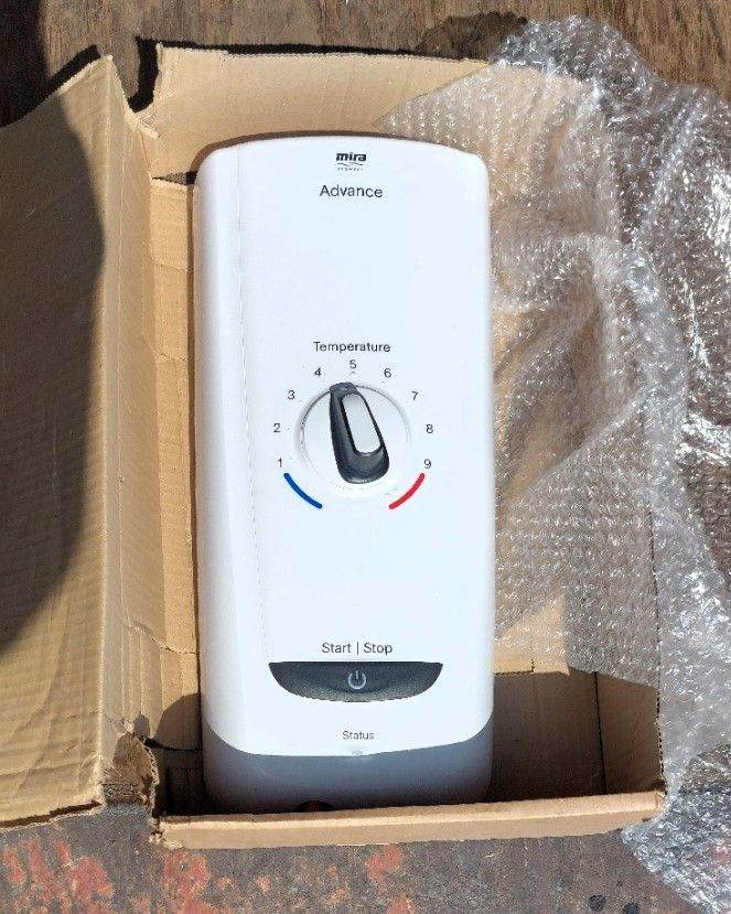Mira 8.7kW Thermostatic Electric Shower- 6 Months Old