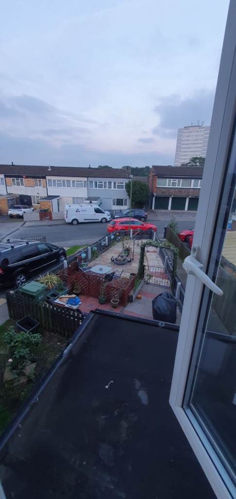 3 bed swap for 2 bed