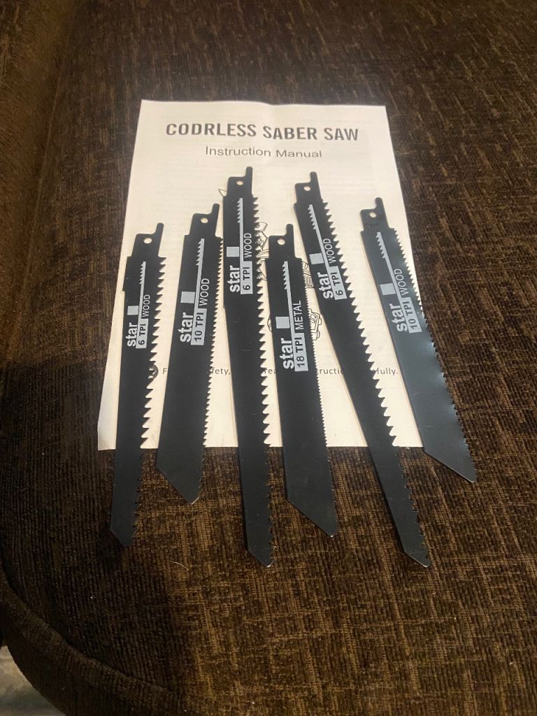 Cordless reciprocating saw new 