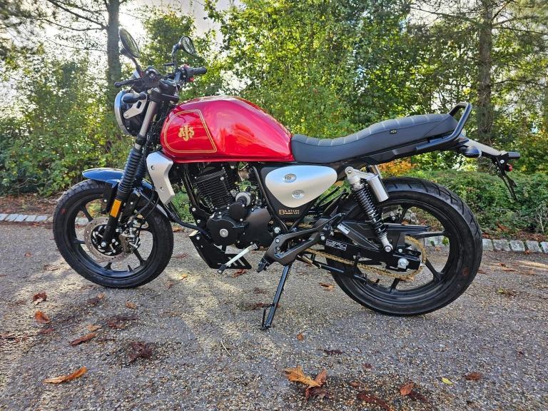 AJS BILSTON 125  2025 Petrol Manual in Red