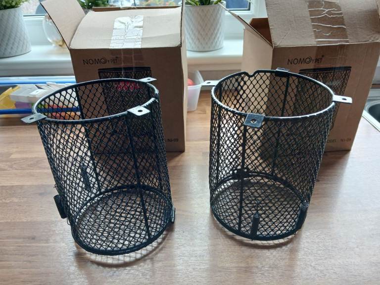 Light bulb cage for snake, lizards 