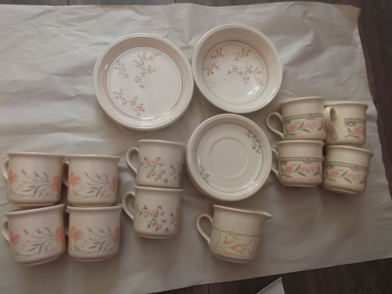 Bilton Coloroll Cups Saucers Side Plate Bowl Jug LOT