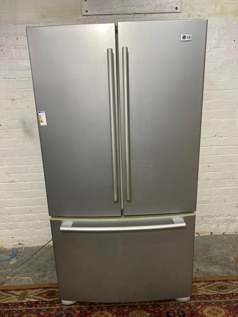 2 Amarican fridge freezer in good condition fully working 
