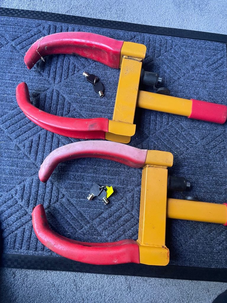Security wheel clamps