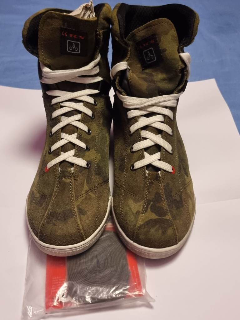 MOTORCYCLE TRAINER BOOTS 