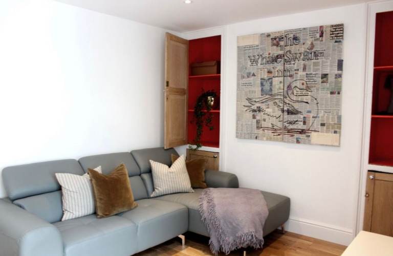 2 rooms available- Student house in Cheltenham