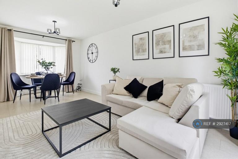 4 bedroom house in Redmires Close, Walsall, WS4 (4 bed) (#2927417)