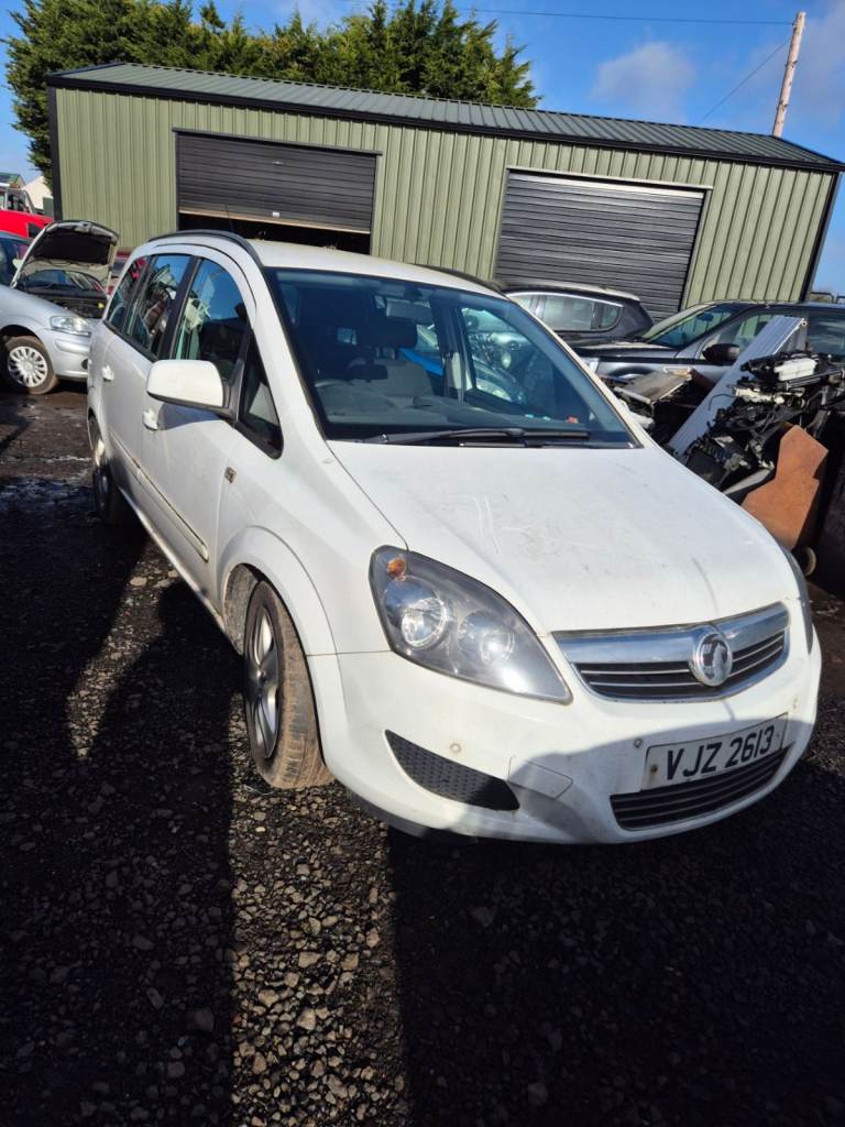 2103 VAUXHALL ZAFIRA 1.7 CDTI BREAKING FOR PARTS