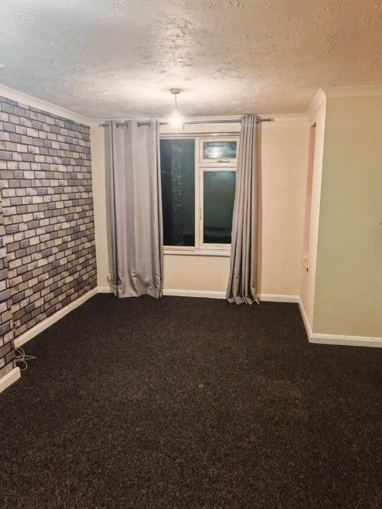 Room for rent,single or double,