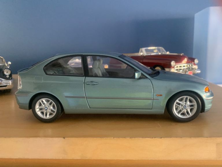 BMW 3 Series Compact (E46) Diecast Model Car 1:18 Scale