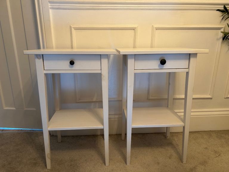2 x white bedside tables 