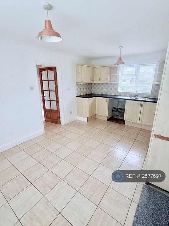 3 bedroom house in Shackleton Close, Chatham, ME5 (3 bed) (#2877697)