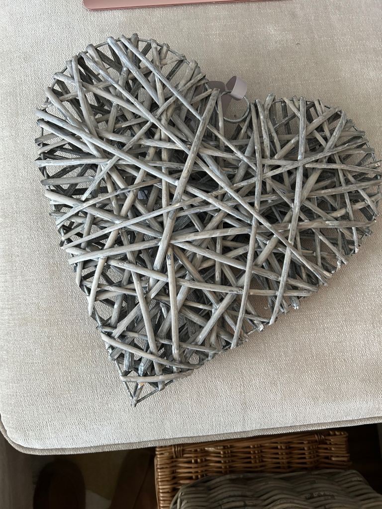 Large Wicker  heart 