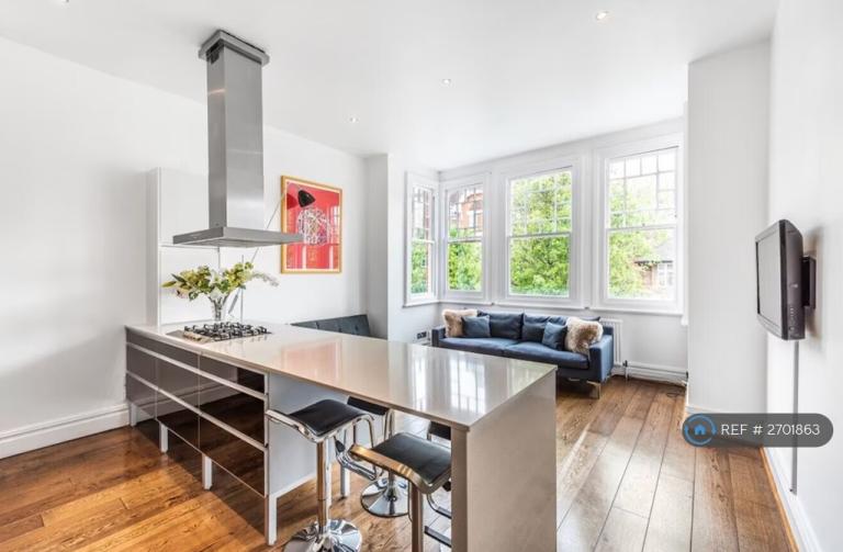 2 bedroom flat in Cleve Road, London, NW6 (2 bed) (#2701863)