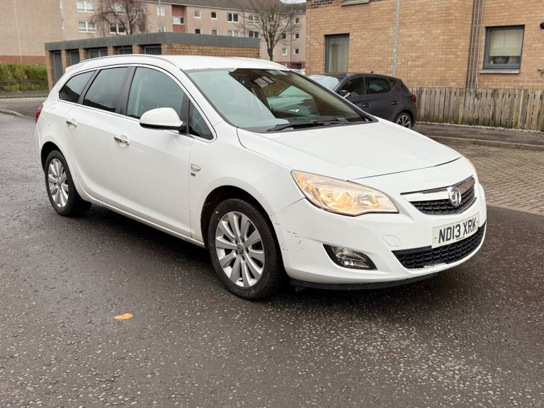 Vauxhall, ASTRA, Estate, 2013, Other, 1956 (cc), 5 doors